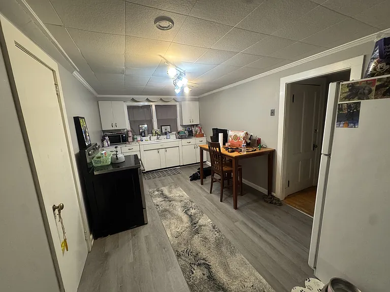 25 Hillside Ave #5 — Photo 10
