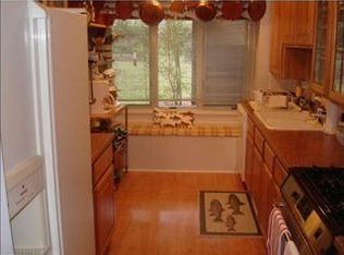 376 Merrimac Trl APT 213, Williamsburg, VA 23185