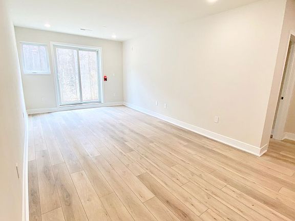 2nd image of 1518 N 8th St #1