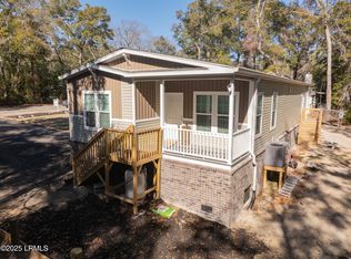18 Blythewood Rd, Beaufort, SC 29907
