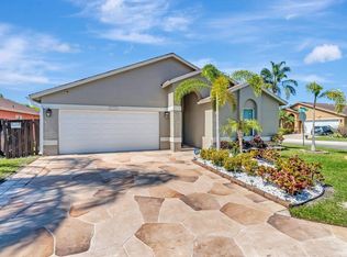 1439 Waterway Cove Dr, Wellington, FL 33414