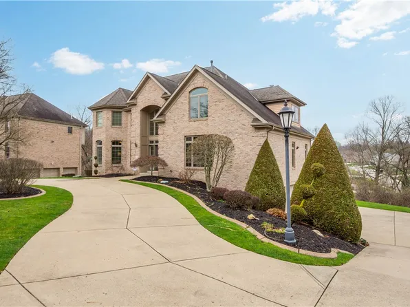 7031 Pinehurst Dr, Presto, PA 15142