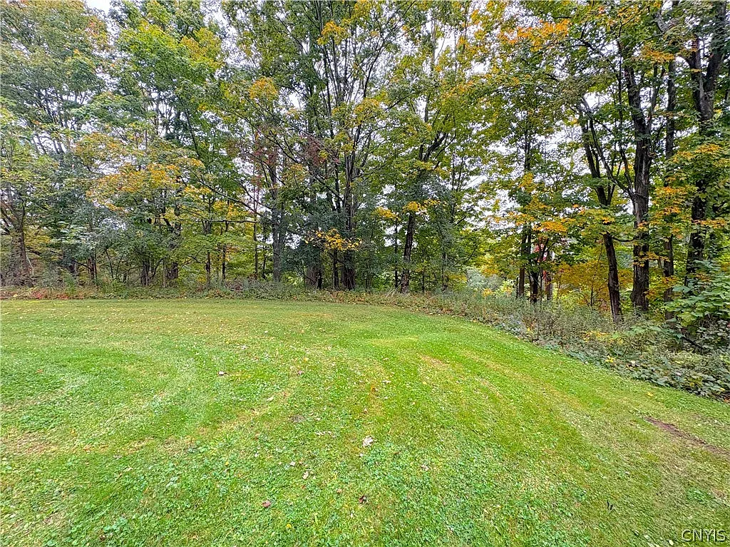 2 bed, 1.5 bath, 1200 sqft, $1,650 — Photo 3