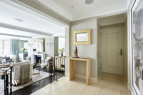 Sold by Warburg | media 1