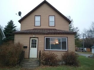 112 Cleveland St, Enderlin, ND 58027