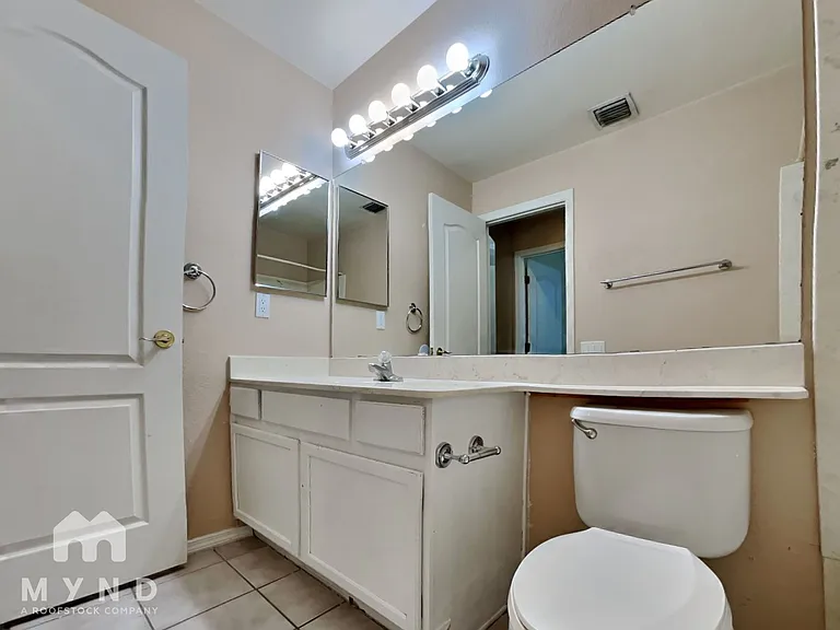 3434 W Desert Bend Loop — Photo 19