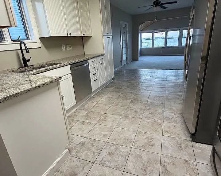 8876 Maple Dr — Photo 3
