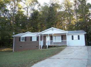 691 Abe Cir NE, Kennesaw, GA 30144