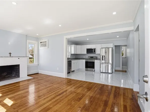 1567 Centerville Rd, Warwick, RI 02886