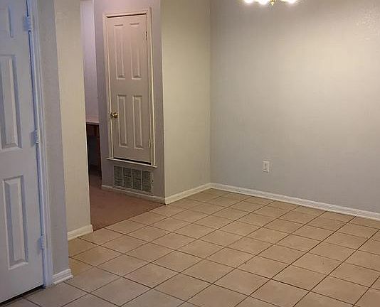 2nd image of 4703 John David Dr APT B