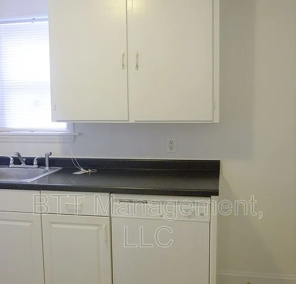 8405 Greenwood Ave #3 — Photo 36