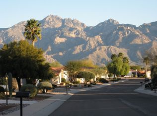 927 E Welton Dr, Oro Valley, AZ 85755