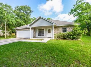 12205 Owens, Conroe, TX 77301