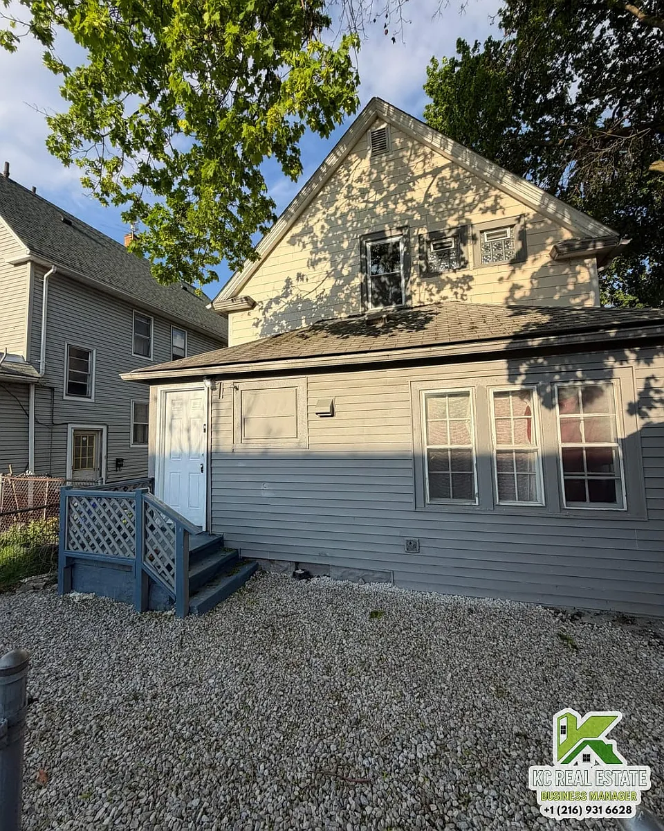Building Photo - 3350 W 52nd St #2