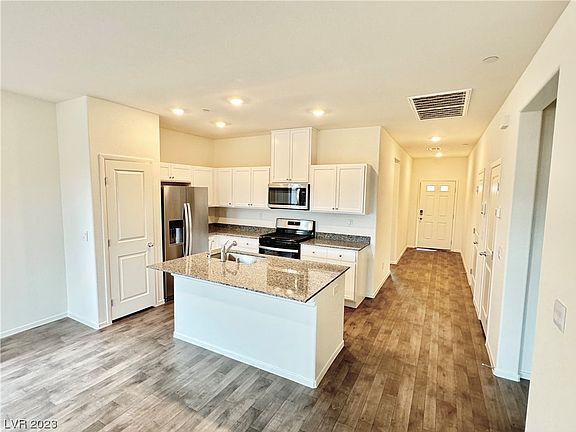 2nd image of 1186 Melody Lark St Lot 72