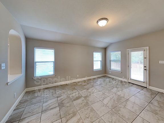 3rd image of 308 Daleview Dr
