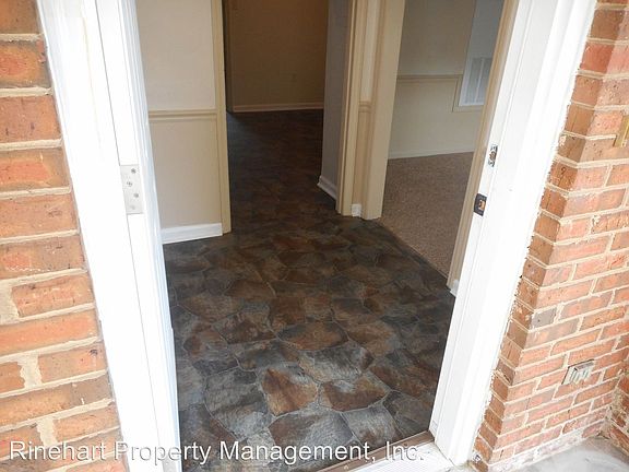 4th image of 844 Iredell St