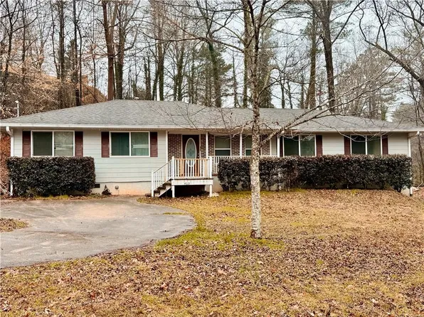 4615 Cresant Ln, Douglasville, GA 30135
