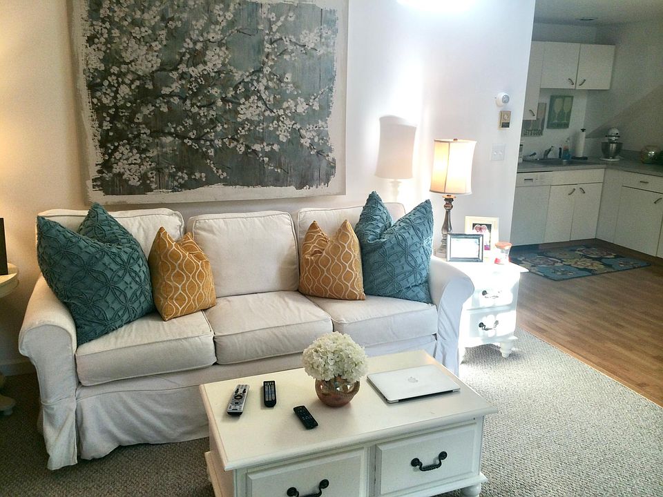 3 Marian Ln Buzzards Bay, MA, 02532 Apartments for Rent Zillow