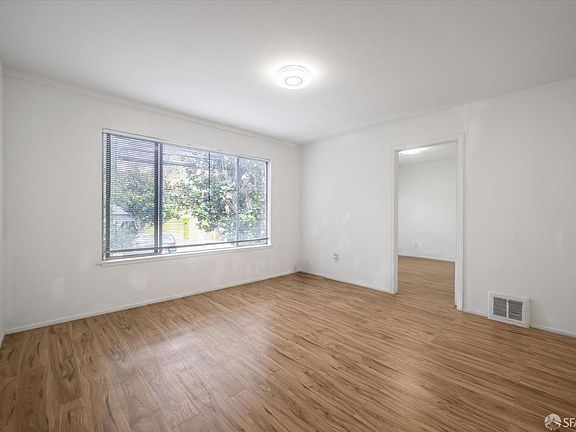 4th image of 1179 Palou Ave