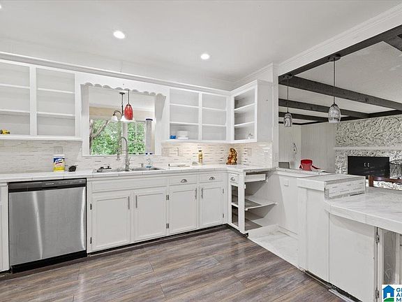 5th image of 580 Grandview Trl
