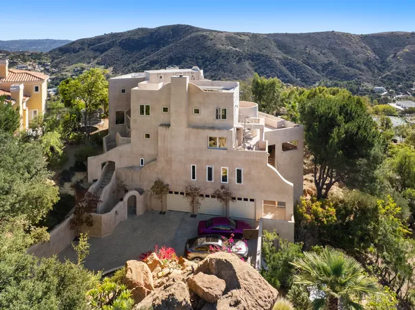 28 Ranchero Rd, Bell Canyon, CA 91307