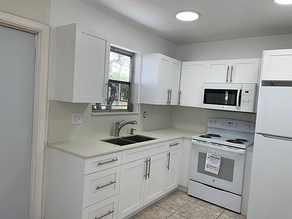 2nd image of 2632 Van Buren St APT 1
