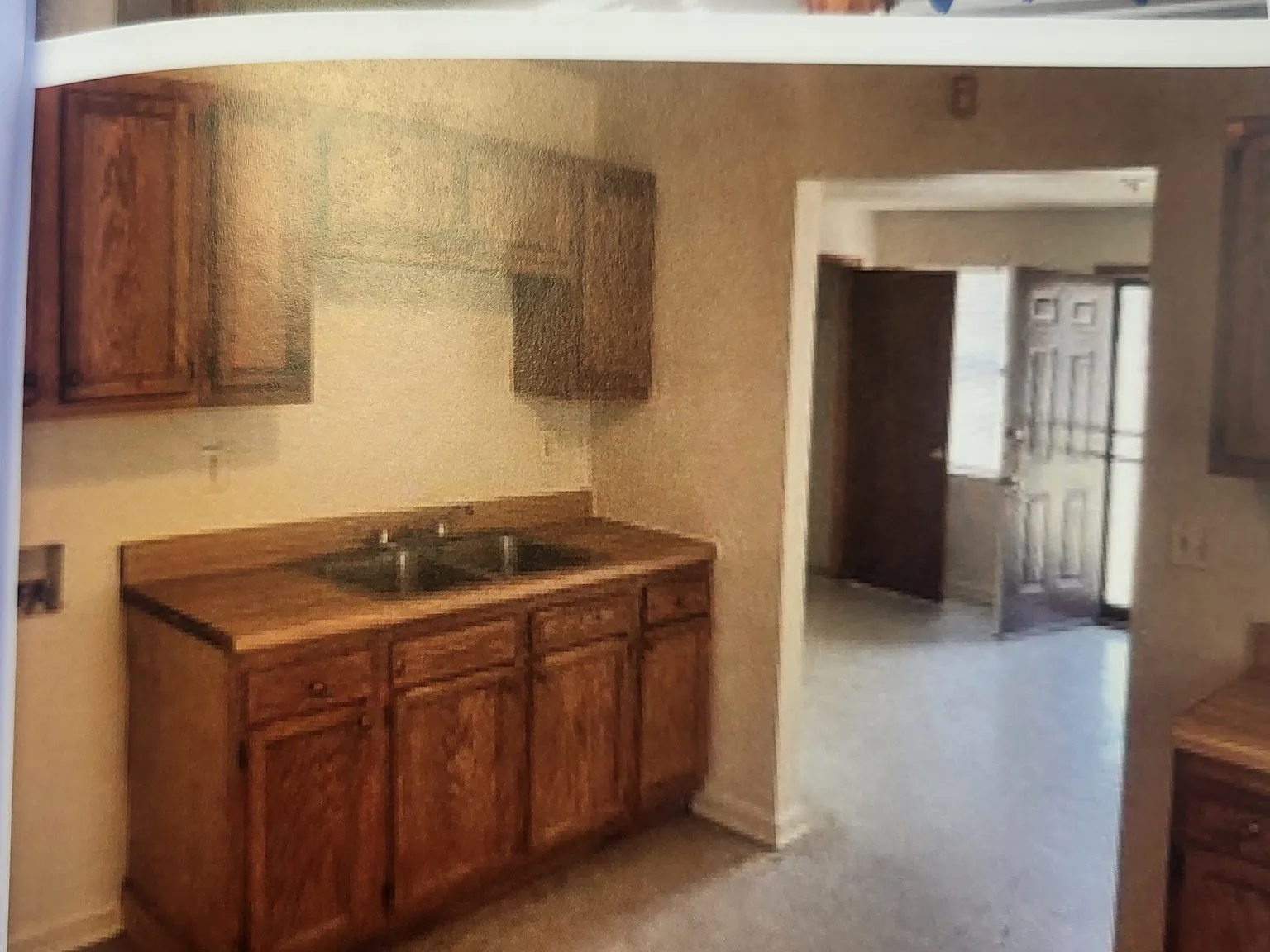 4 bed, 1104 sqft, $1,100 — Photo 2