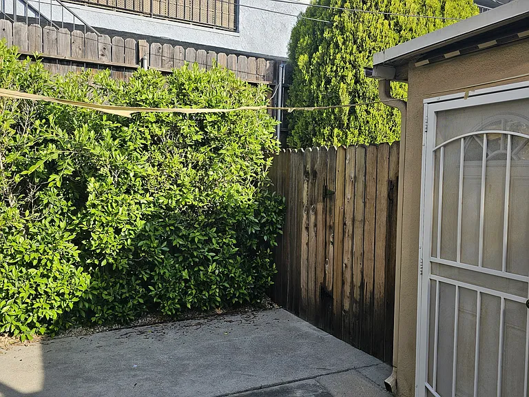209 W Linden Ave — Photo 18