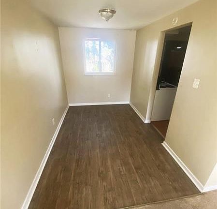 3rd image of 2809 Sunset Blvd APT 1