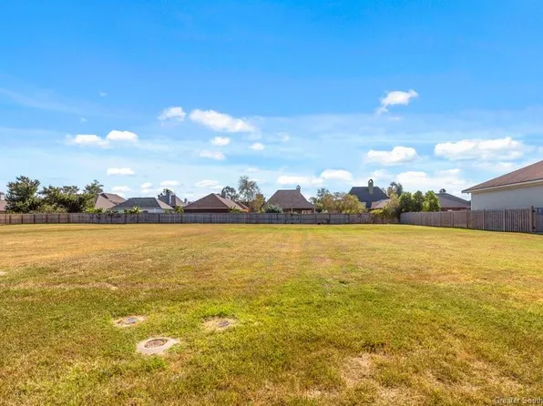 2203 Saint Joseph Ave, Lake Charles, LA 70601