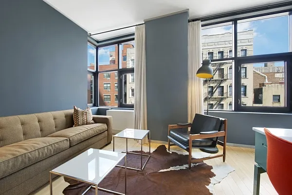 Sold by MNS | media 17