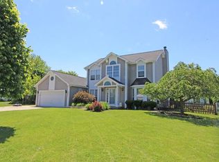 4601 Vista Dr, Island Lake, IL 60042