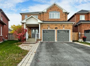 10 Pears Ct, Clarington, ON