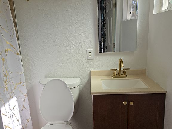 4th image of 5515 Santa Margarita St #2