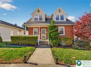 624 Delaware Ave, Hellertown, PA 18055