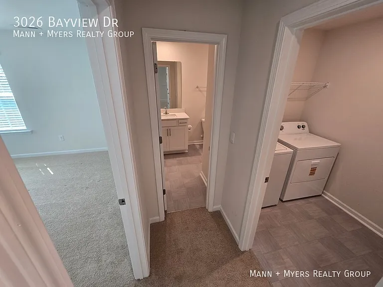 3026 Bayview Dr — Photo 35