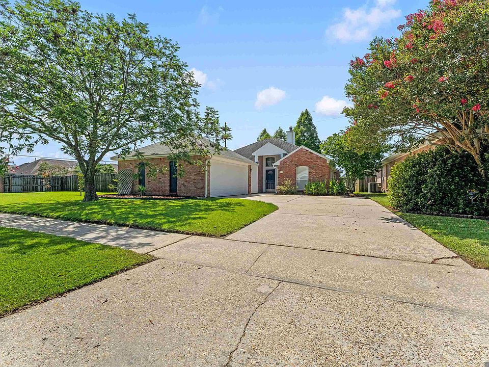 1st image of 17848 Christopher's Crossing Dr