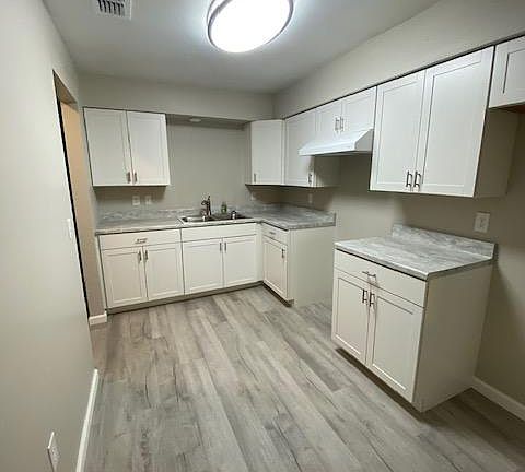 4th image of 41 Deena Way #41