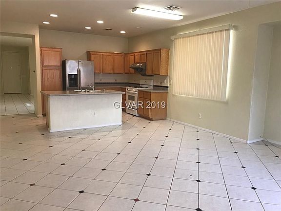 2nd image of 5378 Lindsay Heights St