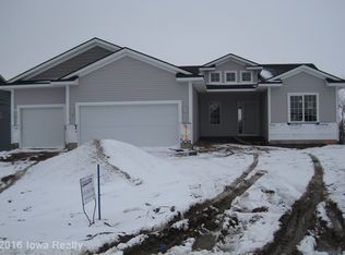 912 NW 8th St, Grimes, IA 50111