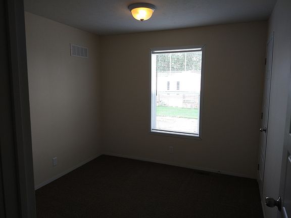 5th image of 154 Monroe Dr #154