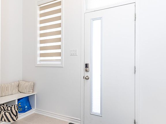 3rd image of 302 Calla Point