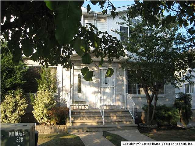 1st image of 469 Winchester Ave