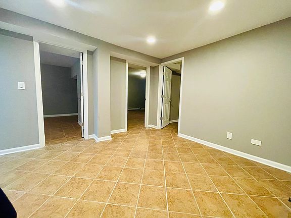 2nd image of 1228 Oak Ave #1