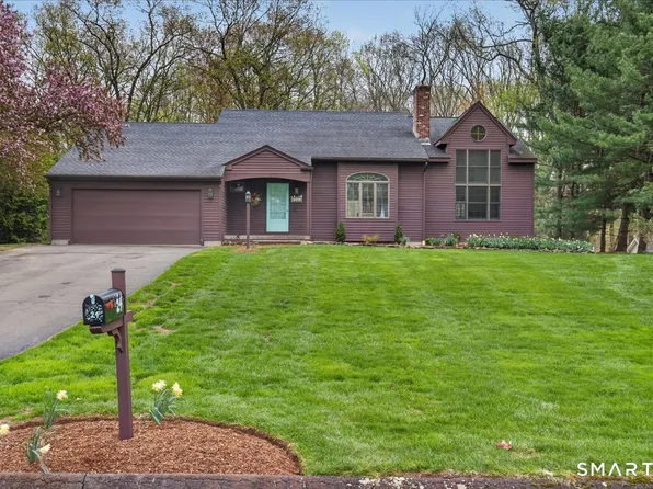 24 Country Way, Wallingford, CT 06492