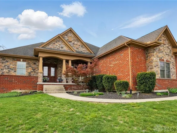 2611 Patrick Henry Dr, Dayton, OH 45434