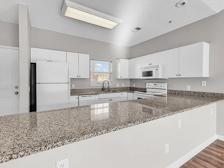 3947 Gladiola Ct #303 — Photo 7