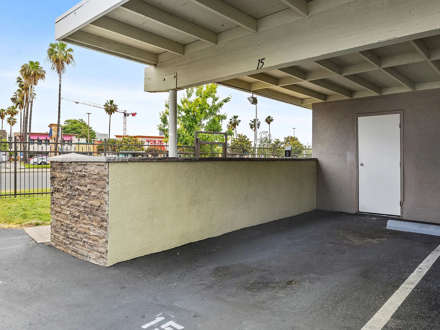 Coronado — Photo 4