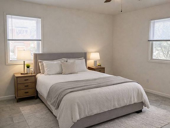 4th image of 804 Leawood Dr #10